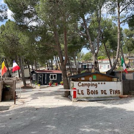 Camping Le Bois De Pins Salses-le-Château Eksteriør bilde