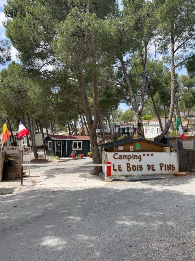 Camping Le Bois De Pins Salses-le-Château Eksteriør bilde